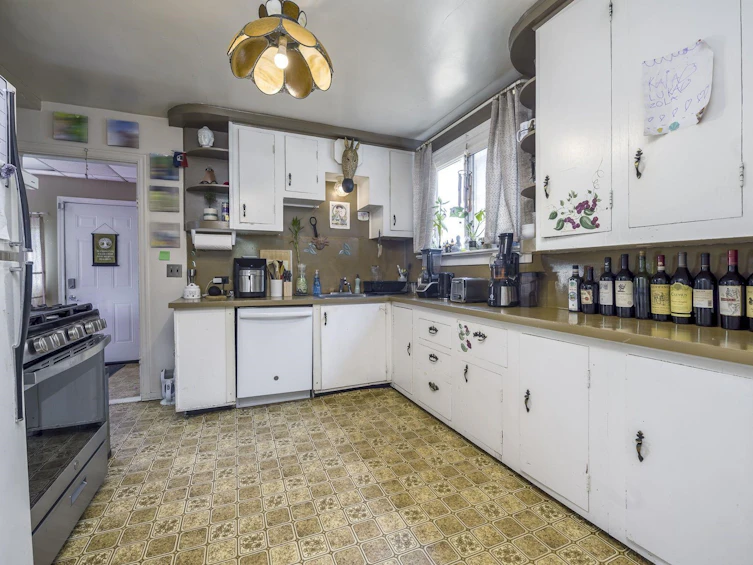 3826 Glendale Street, Vancouver, BC, V5R 1C5 - 11