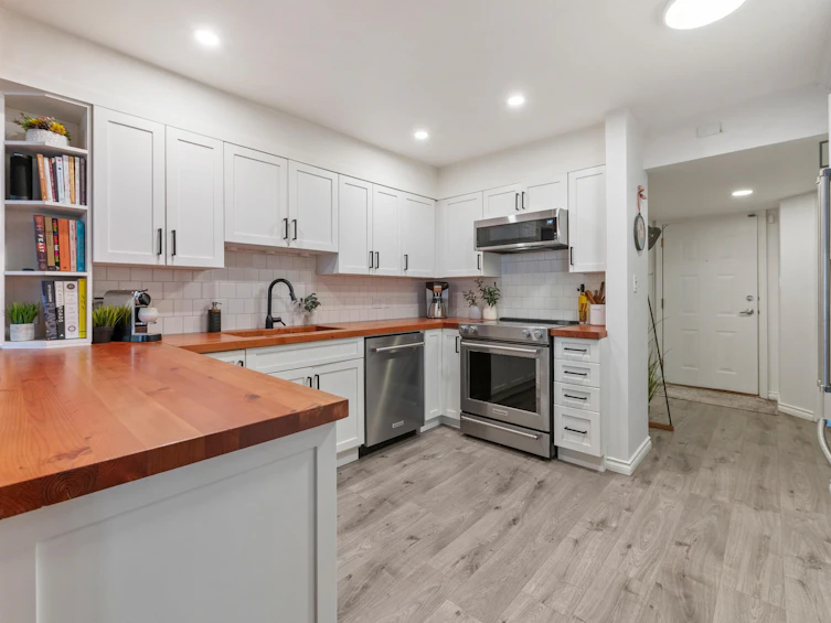 102-1055 W 13th Avenue, Vancouver, BC, V6H 1N1 - 16