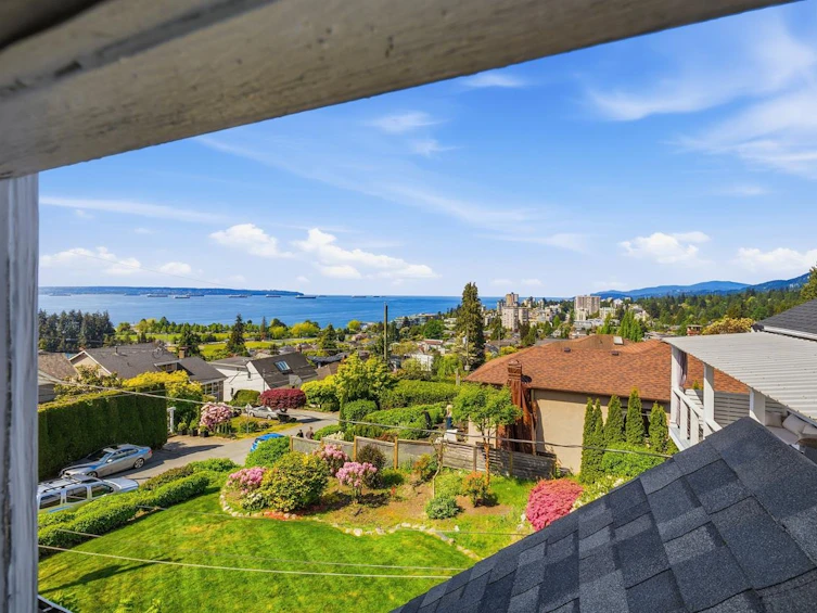 1013 Duchess Avenue, West Vancouver, BC, V7T 1G8 - 21