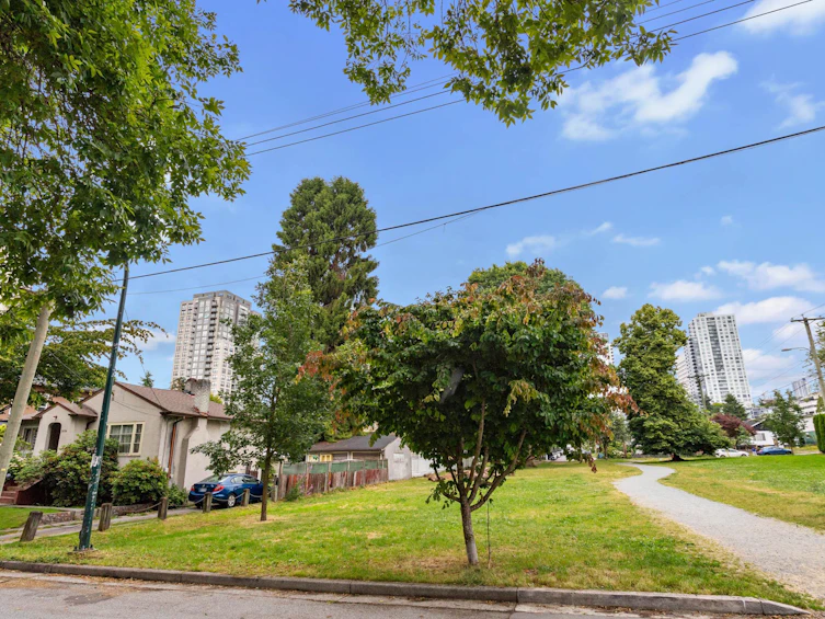 5454 Melbourne Street, Vancouver, BC, V5R 4L7 - 19