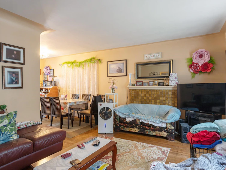 5454 Melbourne Street, Vancouver, BC, V5R 4L7 - 3
