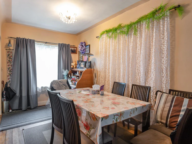 5454 Melbourne Street, Vancouver, BC, V5R 4L7 - 8