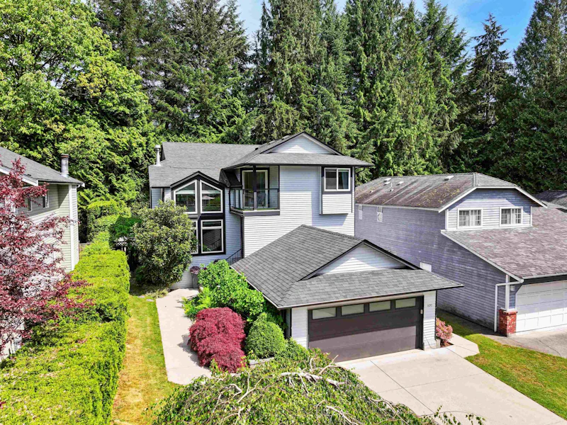 1690 Cascade Court, North Vancouver BC V7G 2H6