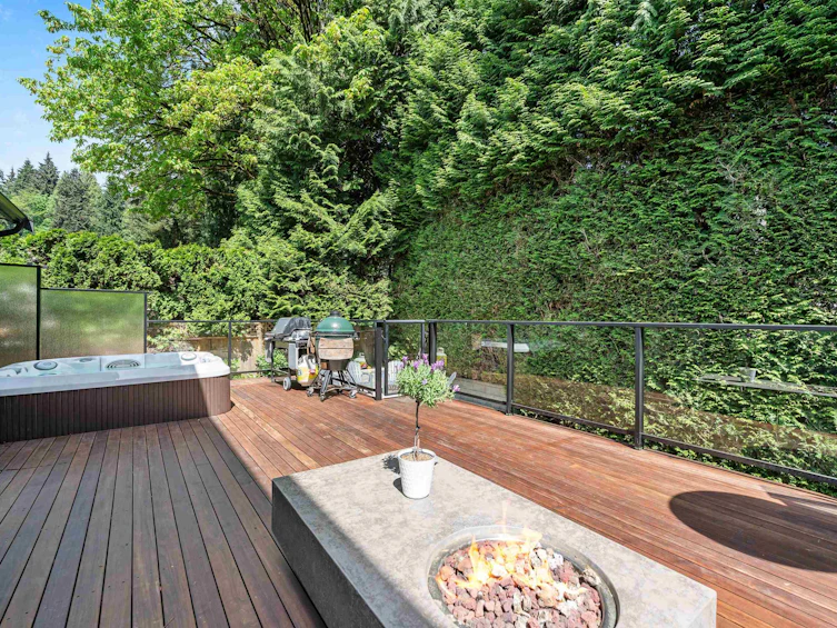 1690 Cascade Court, North Vancouver, BC, V7G 2H6 - 32