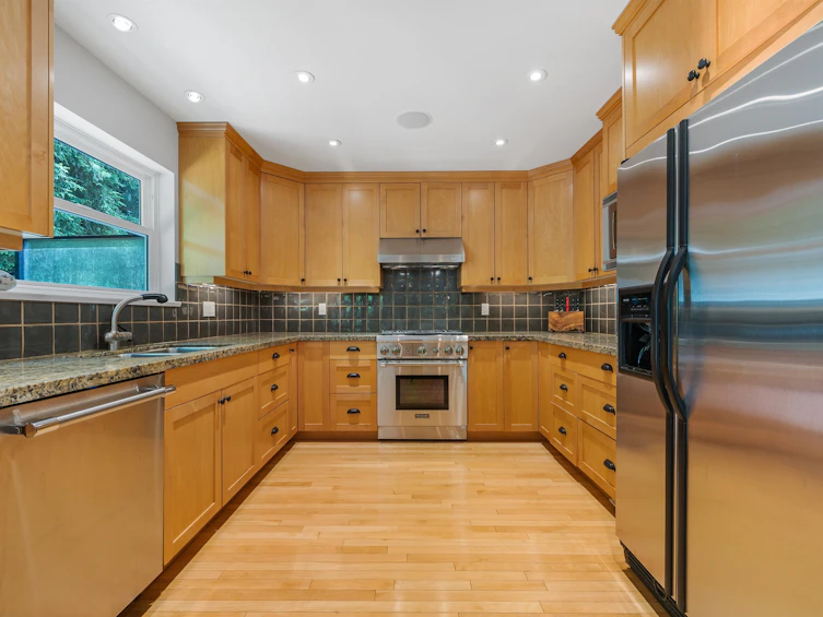 1690 Cascade Court, North Vancouver, BC, V7G 2H6 - 18