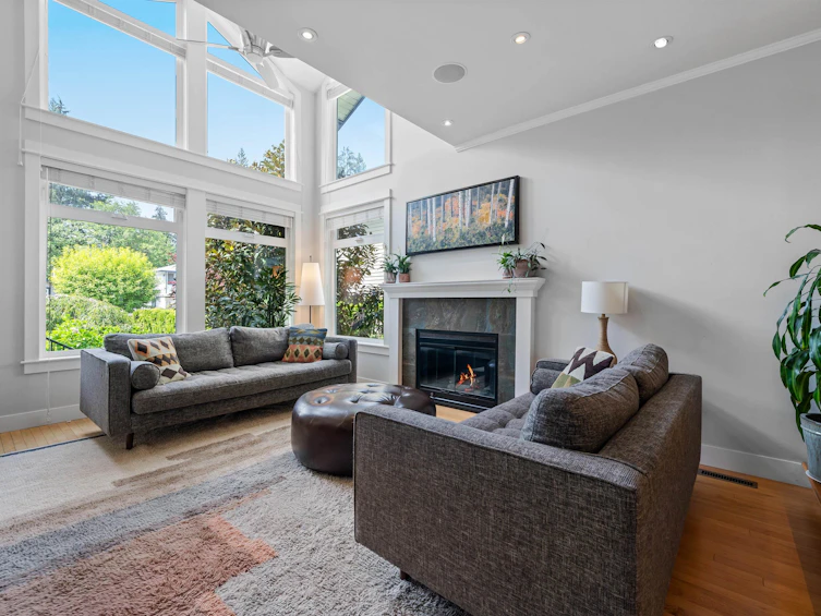 1690 Cascade Court, North Vancouver, BC, V7G 2H6 - 3
