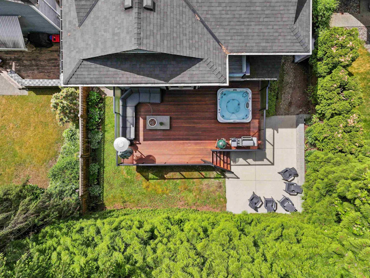 1690 Cascade Court, North Vancouver, BC, V7G 2H6 - 2