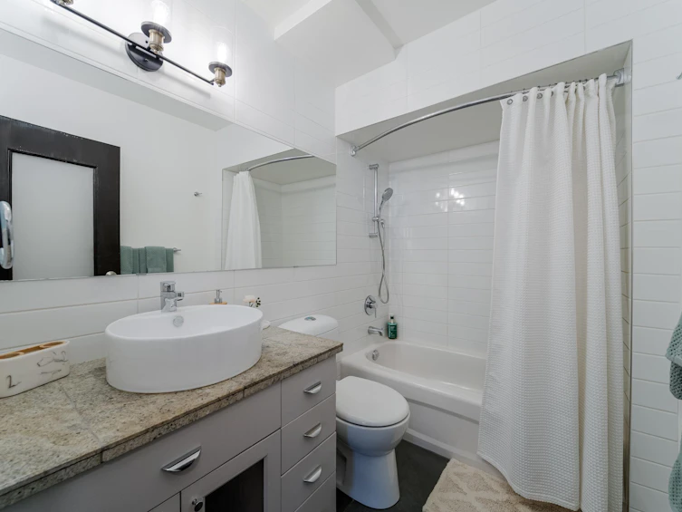 52-2002 Johns Street, Port Moody, BC, V4H 2A2