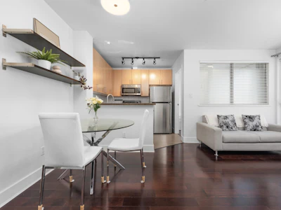 204-2680 Arbutus Street - 5