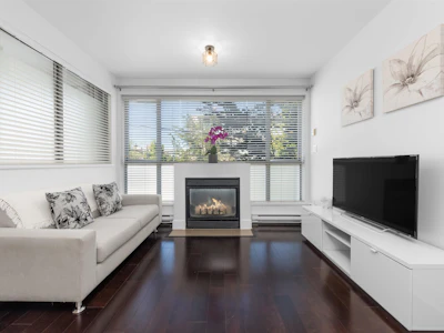 204-2680 Arbutus Street - 3