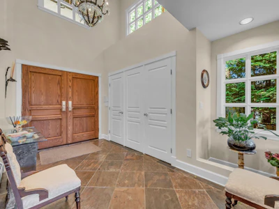 574 St. Andrews Place - 5