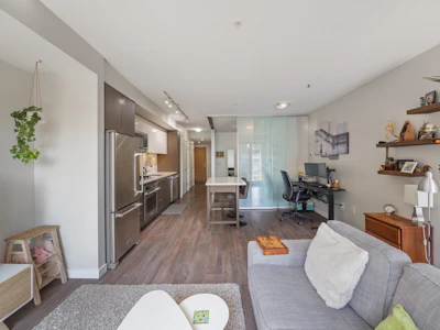 619-384 E 1st Avenue - 3