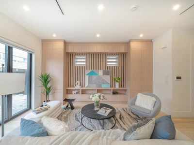 748 E 47th Avenue - 2
