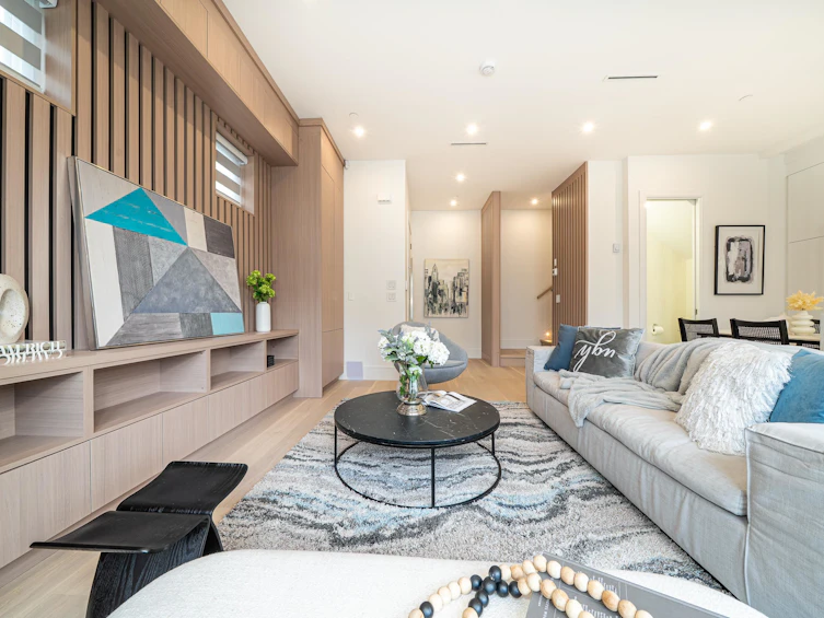 748 E 47th Avenue, Vancouver, BC, V5W 3C4 - 4