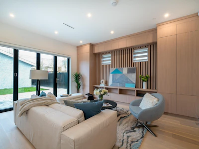 748 E 47th Avenue - 5