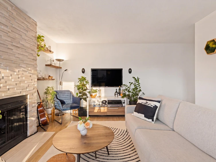 2558 W 4th Avenue, Vancouver, BC, V6K 1P6 - 9