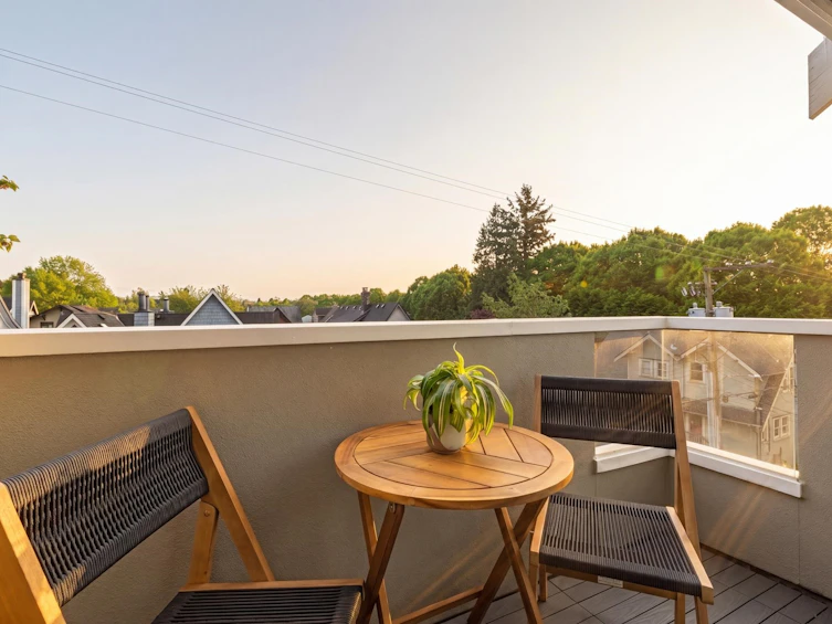 2558 W 4th Avenue, Vancouver, BC, V6K 1P6 - 6