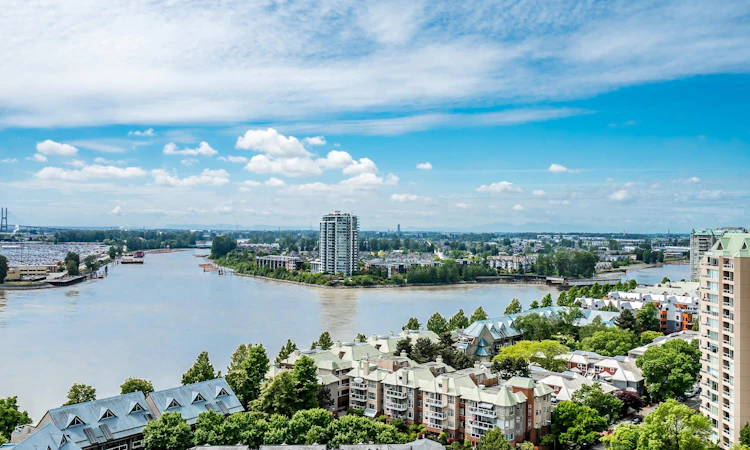 1811-988 Quayside Drive