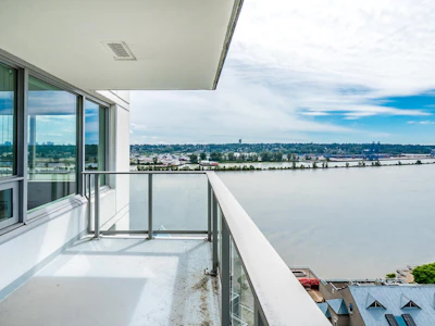 1811-988 Quayside Drive - 2