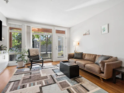 1-6233 London Road - 5
