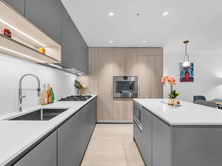 TH2-6788 Minoru Boulevard, Richmond, BC, V6Y 0M6 - 5