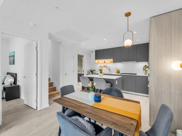 TH2-6788 Minoru Boulevard, Richmond, BC, V6Y 0M6