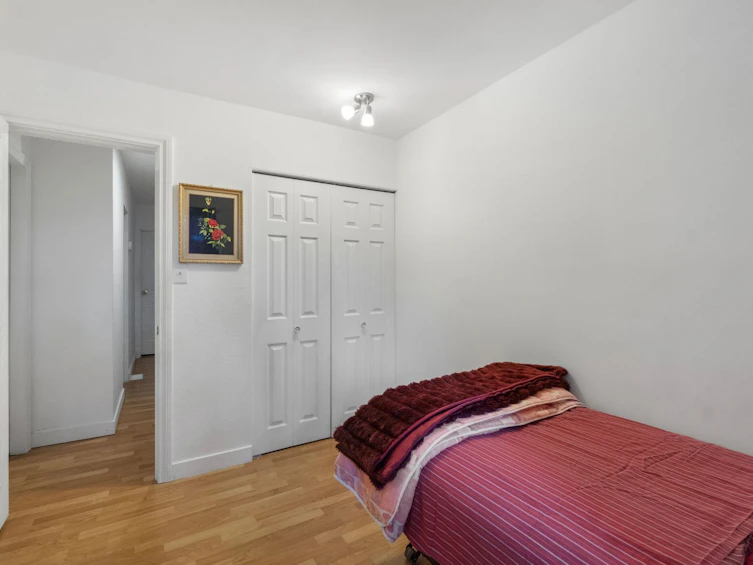 2082 Springer Avenue, Burnaby, BC, V5B 3M5 - 17