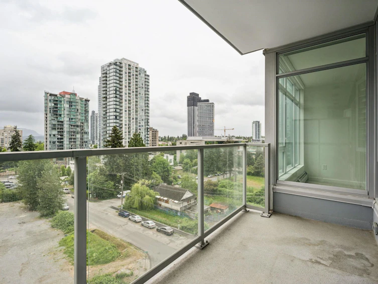 704-13350 Central Avenue, Surrey, BC, V3T 0S1 - 17