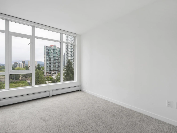 704-13350 Central Avenue, Surrey, BC, V3T 0S1 - 13