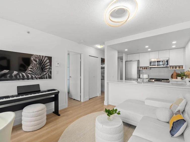 607-939 Expo Boulevard, Vancouver, BC, V6Z 3G7 - 4