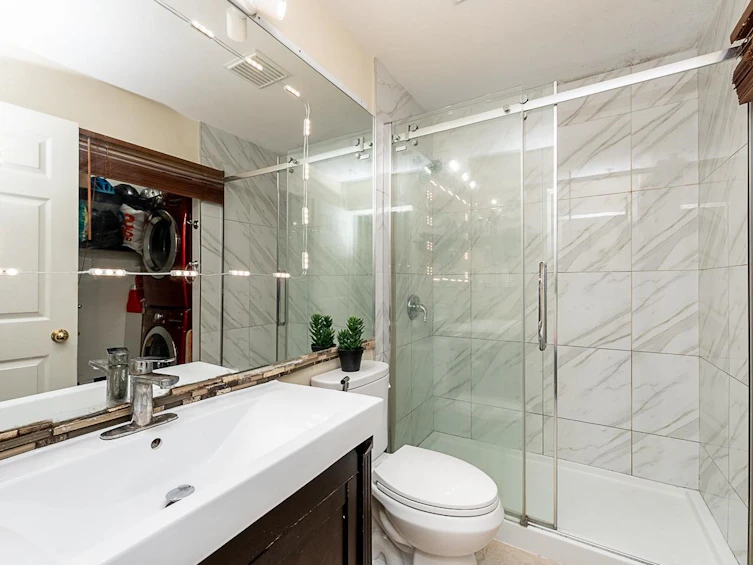 202-83 Star Crescent, New Westminster, BC, V3M 6X8 - 16