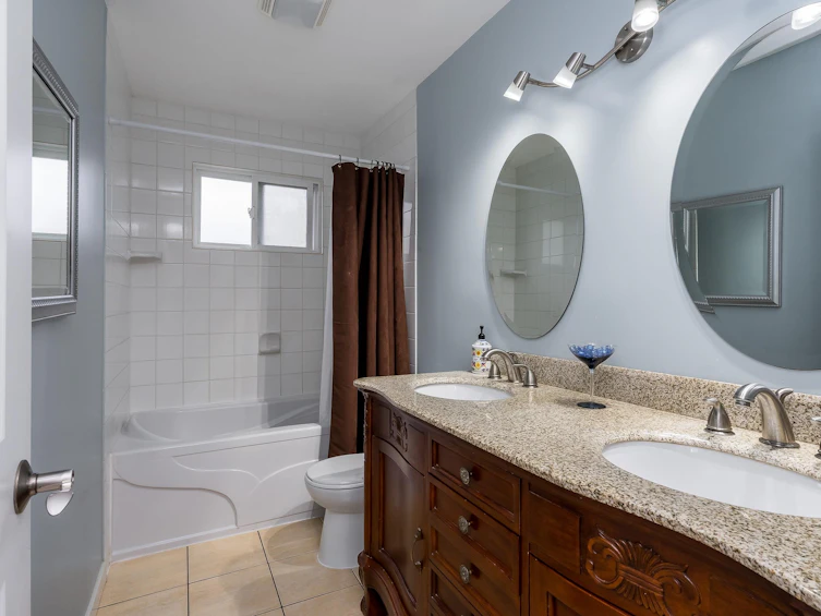 27056 28a Avenue, Langley, BC, V4W 3A4 - 11
