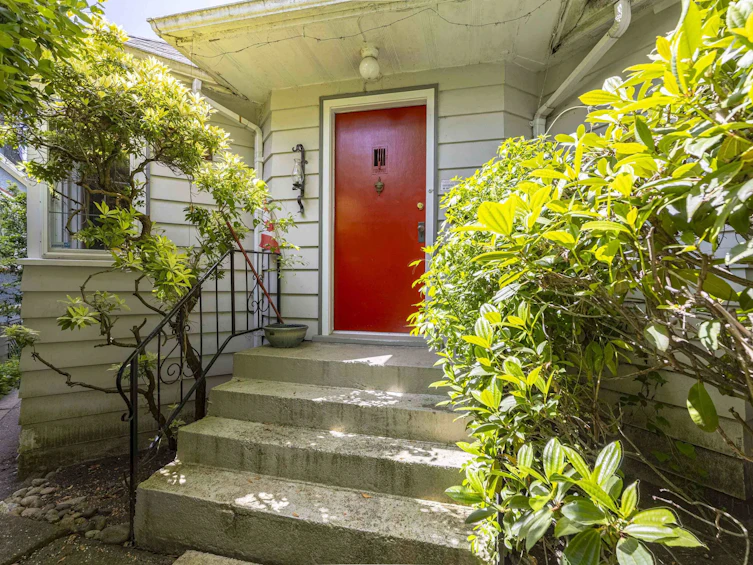 4518 W 12th Avenue, Vancouver, BC, V6R 2R5 - 3