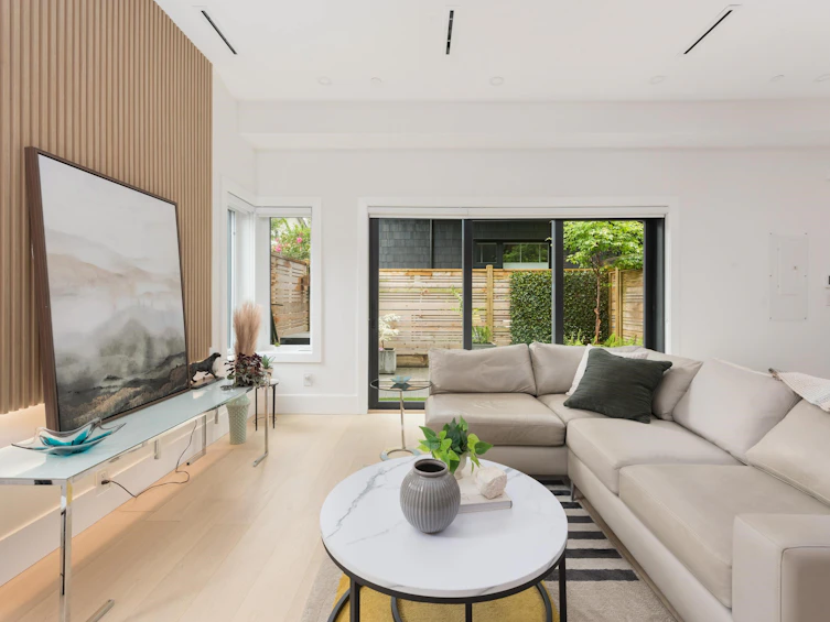 5-371 E 33rd Avenue, Vancouver, BC, V5V 2Z8 - 4