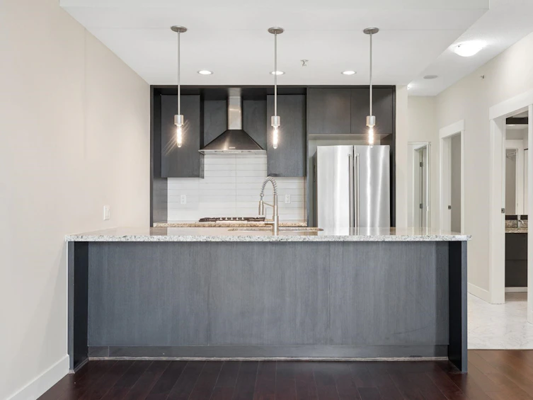 1201-7088 18th Avenue, Burnaby, BC, V3N 0A2 - 2