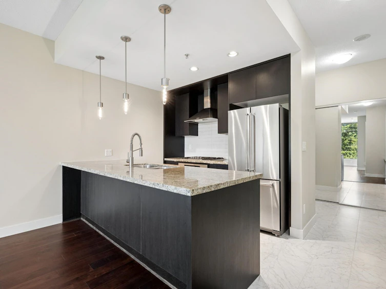 1201-7088 18th Avenue, Burnaby, BC, V3N 0A2 - 4