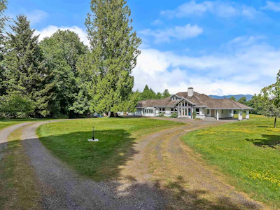 29598 Galahad Crescent - 5