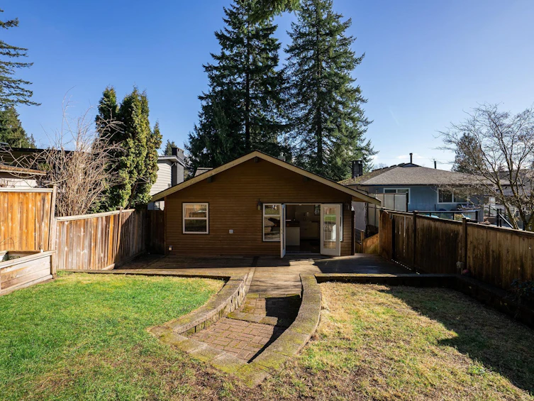3015 Royal Avenue, North Vancouver, BC, V7K 1Y6 - 21