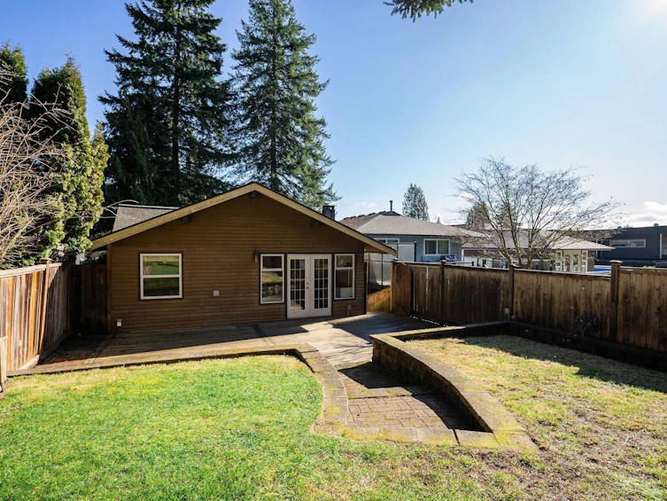 3015 Royal Avenue, North Vancouver, BC, V7K 1Y6 - 19