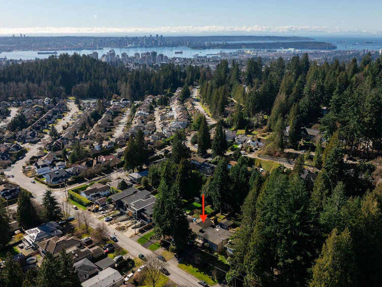 3015 Royal Avenue, North Vancouver, BC, V7K 1Y6 - 35