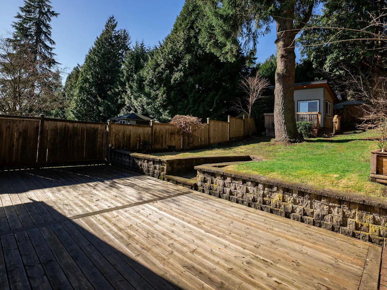 3015 Royal Avenue, North Vancouver, BC, V7K 1Y6 - 24