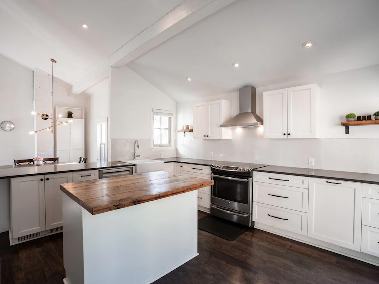 3015 Royal Avenue, North Vancouver, BC, V7K 1Y6 - 12