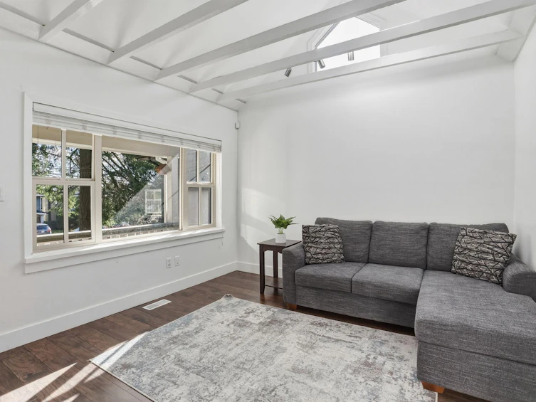 3015 Royal Avenue, North Vancouver, BC, V7K 1Y6 - 5