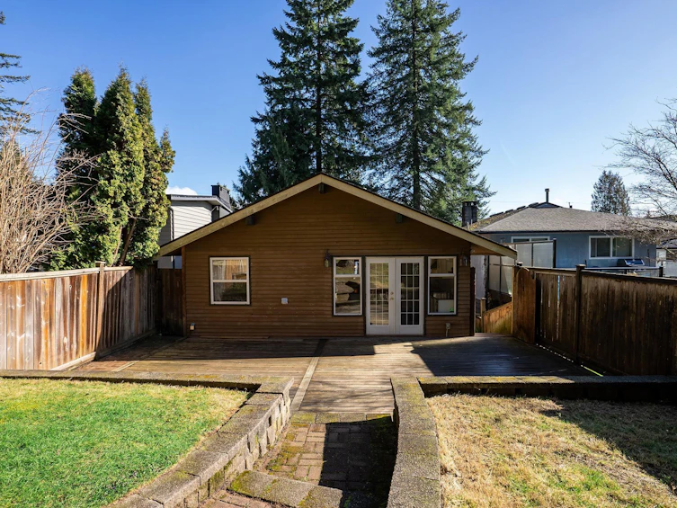 3015 Royal Avenue, North Vancouver, BC, V7K 1Y6 - 18
