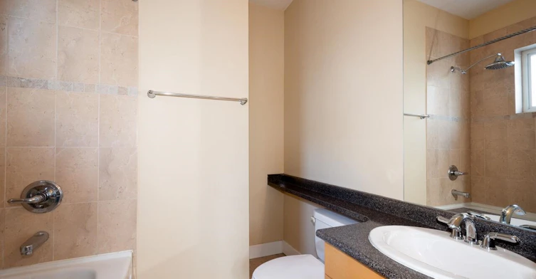 304-152 E 12th Street, North Vancouver, BC, V7L 2J4 - 10