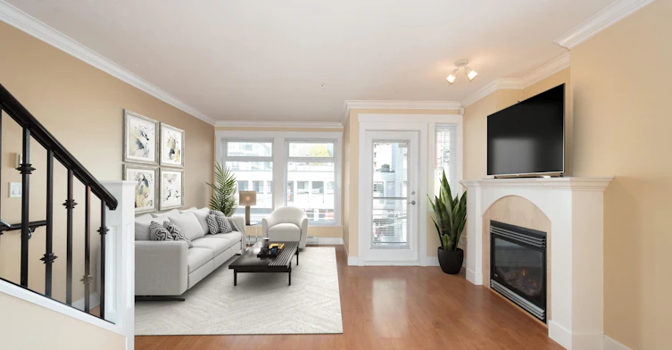 304-152 E 12th Street, North Vancouver, BC, V7L 2J4 - 4