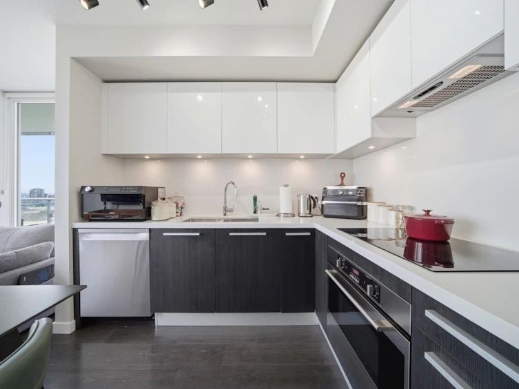 1302-6333 Silver Avenue, Burnaby, BC, V5H 0C3 - 8