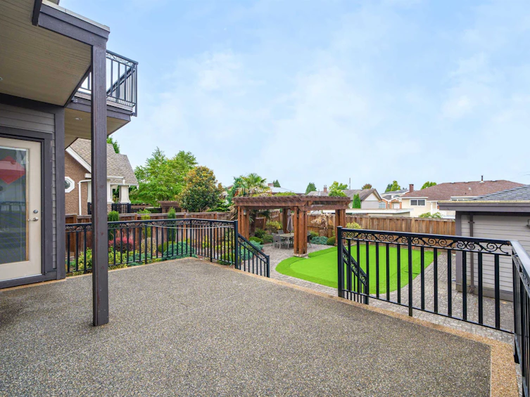 6650 Napier Street, Burnaby, BC, V5B 2C3 - 32