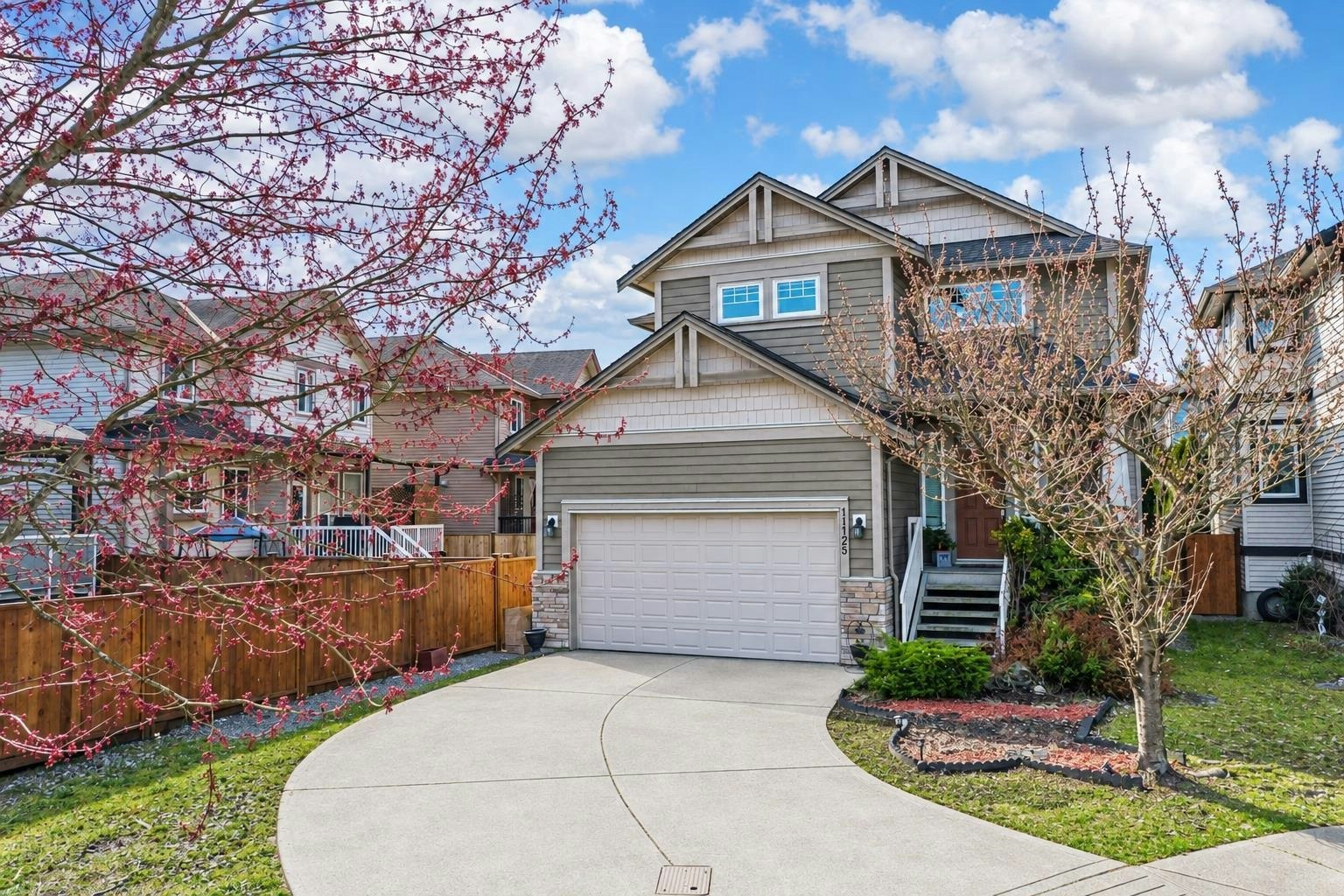 11125 234a Street, Maple Ridge, BC, V2W 0B7 - 2