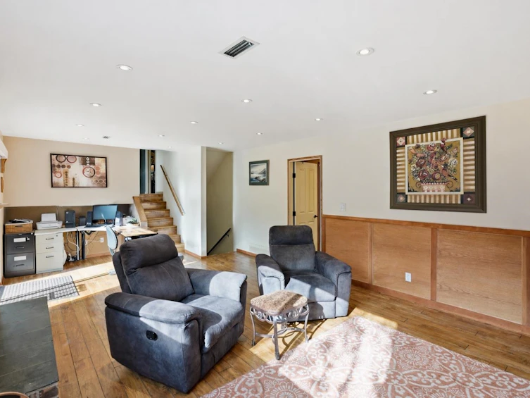 526 Yale Road, Port Moody, BC, V3H 3K3 - 22